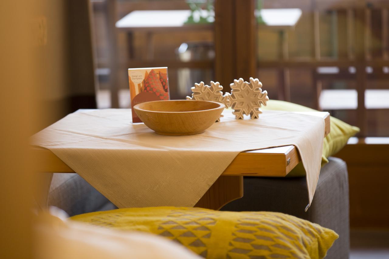 Am Dorfplatz Suites - Adults Only Sankt Anton am Arlberg Buitenkant foto
