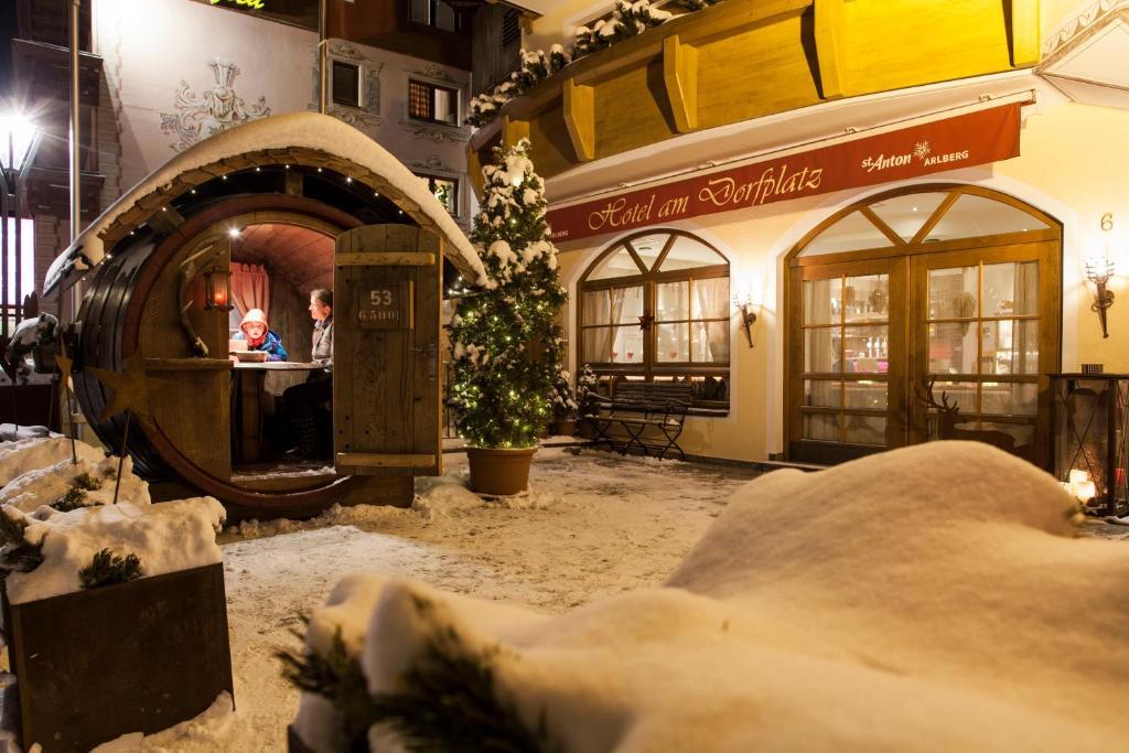 Am Dorfplatz Suites - Adults Only Sankt Anton am Arlberg Buitenkant foto