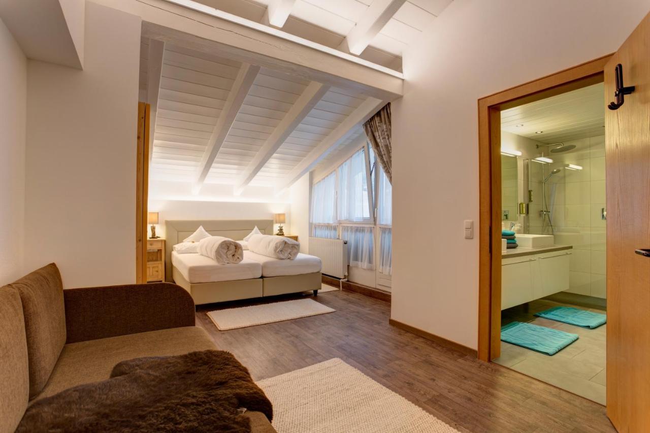 Am Dorfplatz Suites - Adults Only Sankt Anton am Arlberg Buitenkant foto